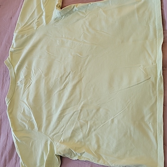 LL Bean Lime Green Short Sleeve Tee - Picture 4 of 5